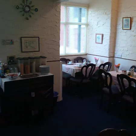 Somerville Bed & Breakfast 2*