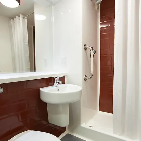 Travelodge South Promenade Hotell 3*