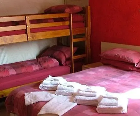 Bridle Apartment *