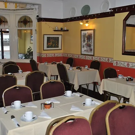 Hotel Broadway 3*