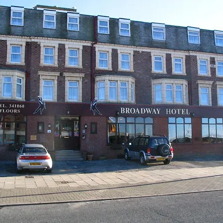 Broadway 3*