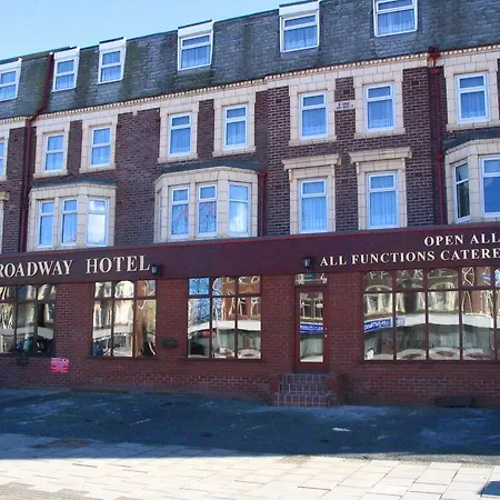 Broadway Hotel 3*