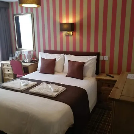 The Trafford 3*