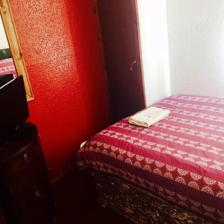 Bed and Breakfast Bramlea 2*