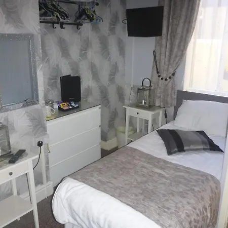Rimini 3* Blackpool