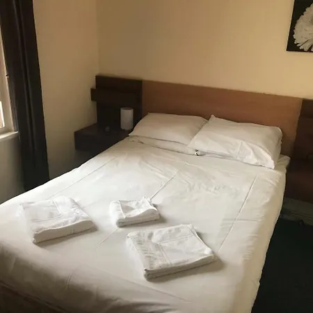 Hotel Hayward 2*