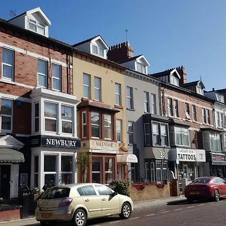 Hayward 2* Blackpool