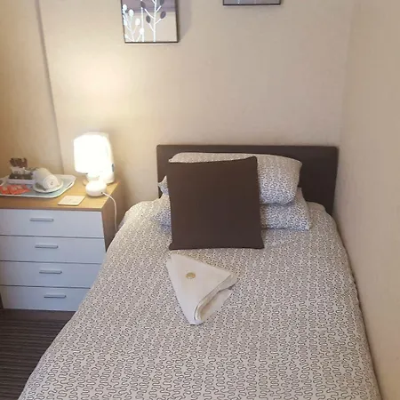 Otel Newholme 2*
