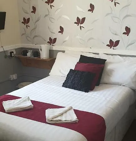 Coastal Roomz Bed & Breakfast