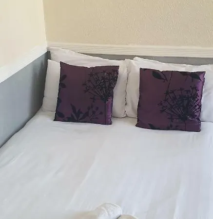 Coastal Roomz Bed & Breakfast 2*