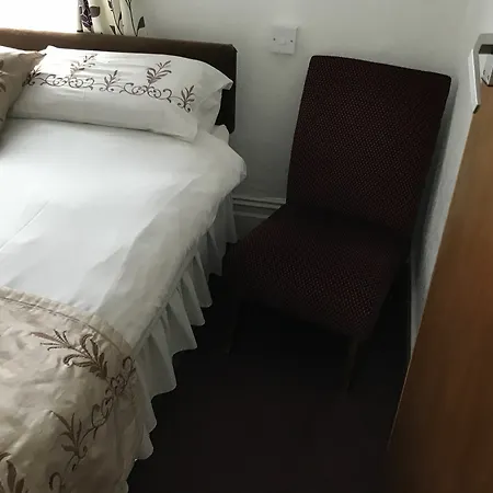 Keighley House Гостевой дом 3*