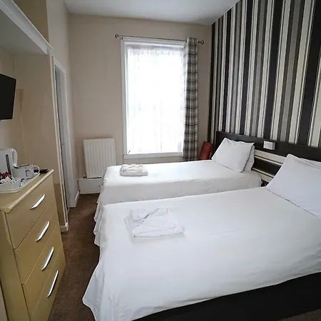 Hotel Arncliffe 3*