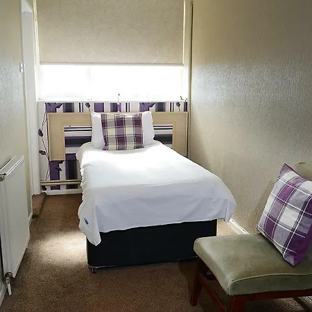 Arncliffe 3*