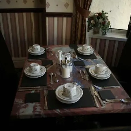 Kings Boutique Отель
