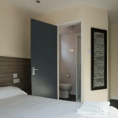 The Hotel 3*
