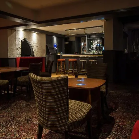 Hotel The 3*