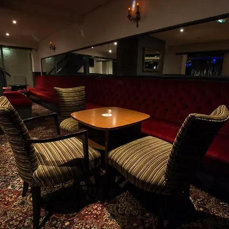 Hotel The 3*