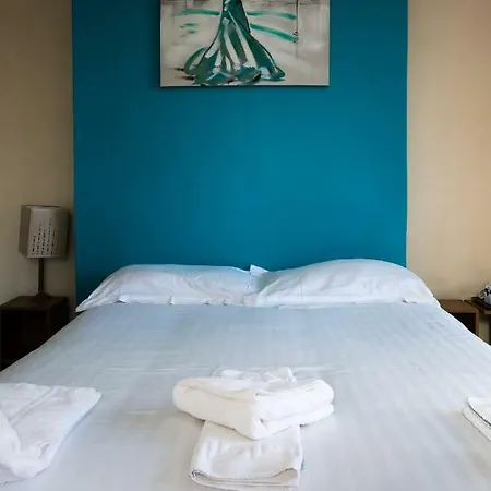 Hotel The