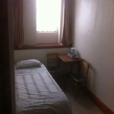 Gr8 Escape Otel 2*