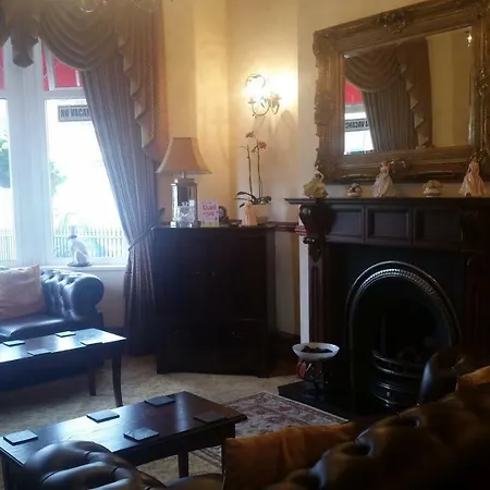 Madiera Hotel