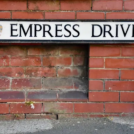 Empress Select Flats * Blackpool