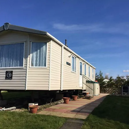 Apartment Newton Hall Caravan Park 106 Staining Road *