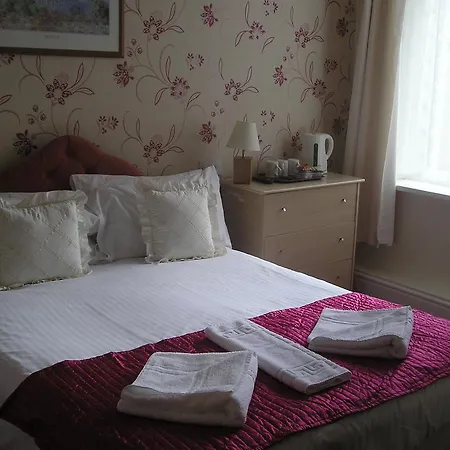 The Belvedere 3* Blackpool