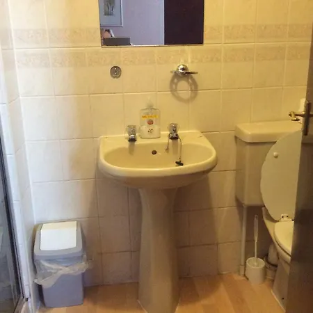 Lynton Bed & Breakfast Blackpool