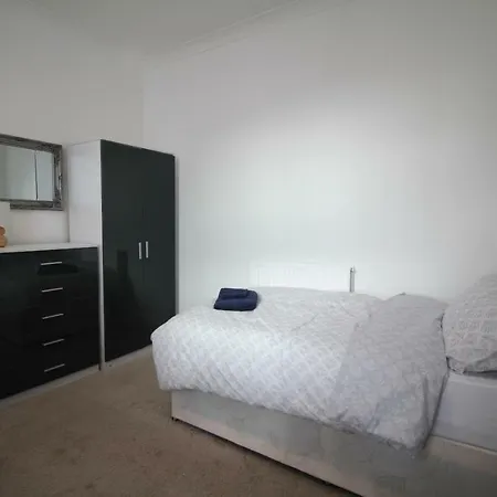 Holiday home Henthorne Choice - Large - Close To Town Centre Blackpool