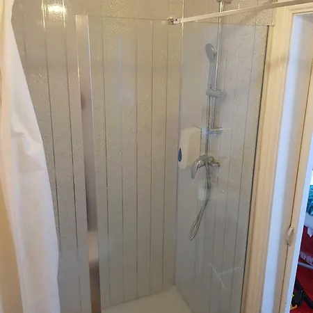 Hotel Bukhari 4*