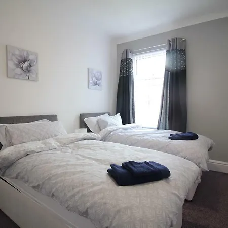 Henthorne Choice - Large - Close To Town Centre Holiday home Blackpool