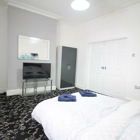 Henthorne Choice - Large - Close To Town Centre Holiday home *