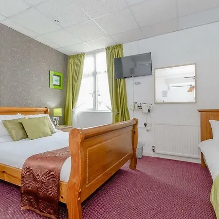 Bed & Breakfast Benson - Small Families & Couples Only 3*