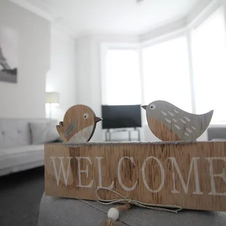Egerton Choice - Town Centre - Modern And Spacious - Large Holiday home Blackpool