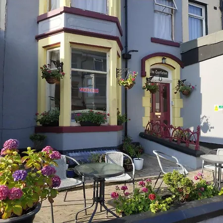 The Castleton 3*