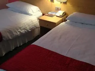 Chequers Plaza Hotel Blackpool