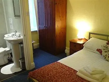 Hotel Doric House 2*