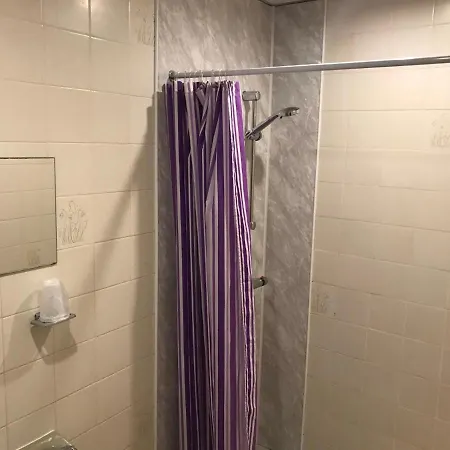Otel The Orbiston 3*