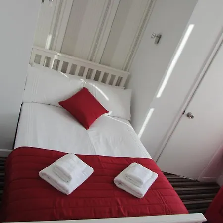 Manor Grove Bed & Breakfast Blackpool