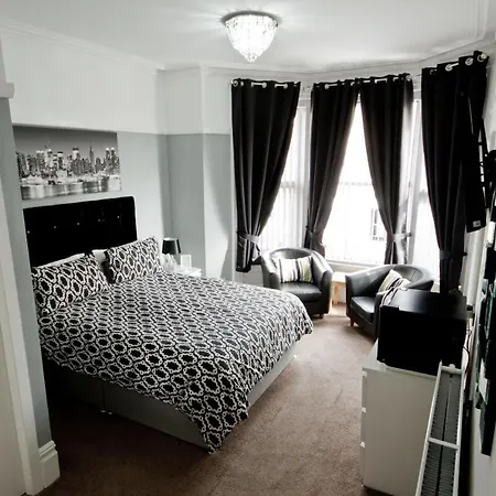 Rossall House , For Families & Couples 3*