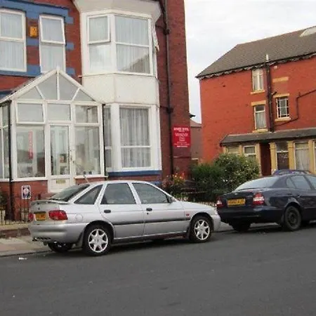 Sussex 3* Blackpool
