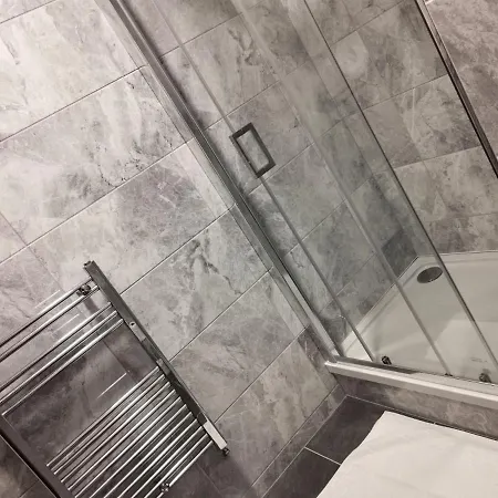 Hotel Sherwood 3*