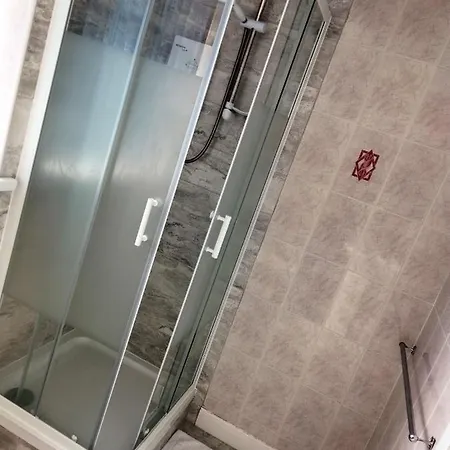 Sherwood Hotel 3*