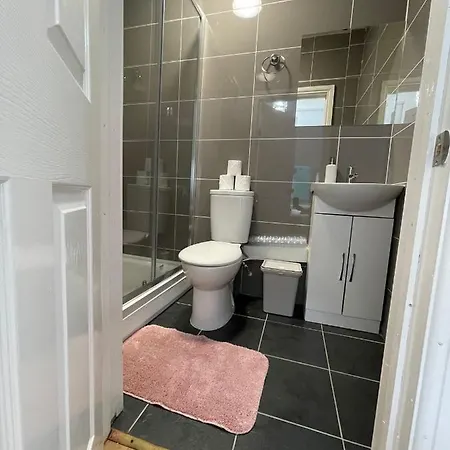 Guest house Ariana House Hotel-families And Couples Only Blackpool