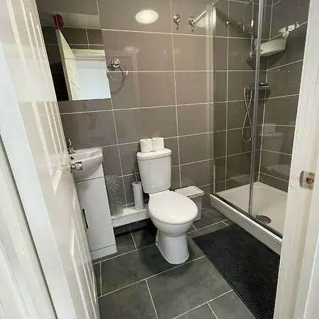 Ariana House Hotel-families And Couples Only * Blackpool