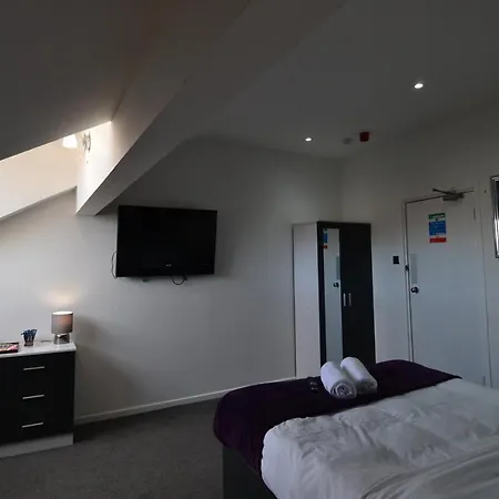 33 Hotel