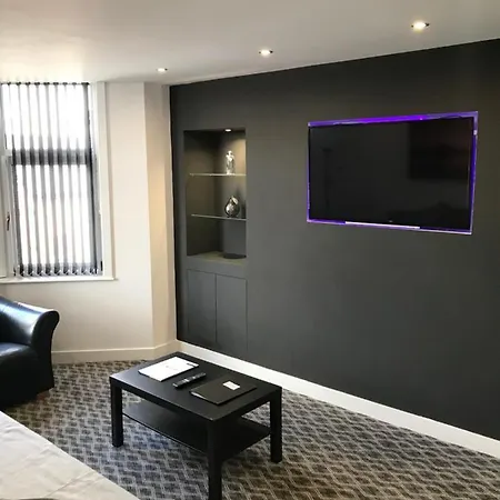 Shores Apartment *