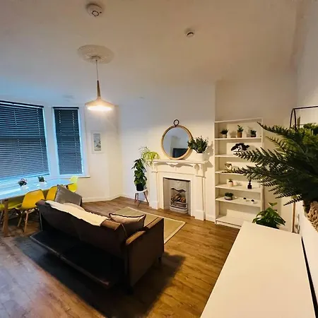 Apartment Beautiful Space Stylish And Modern! Perfect Location