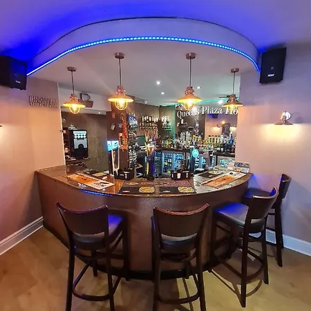 Queens Plaza Bed & Breakfast Blackpool