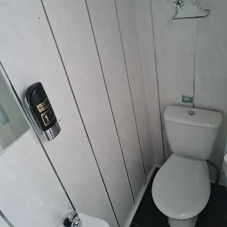 Bed & Breakfast Queens Plaza Blackpool
